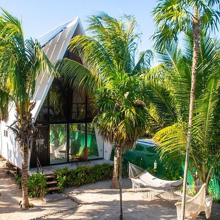 Xtambaa Cabins & Spa Only Adults El Cuyo Exterior photo