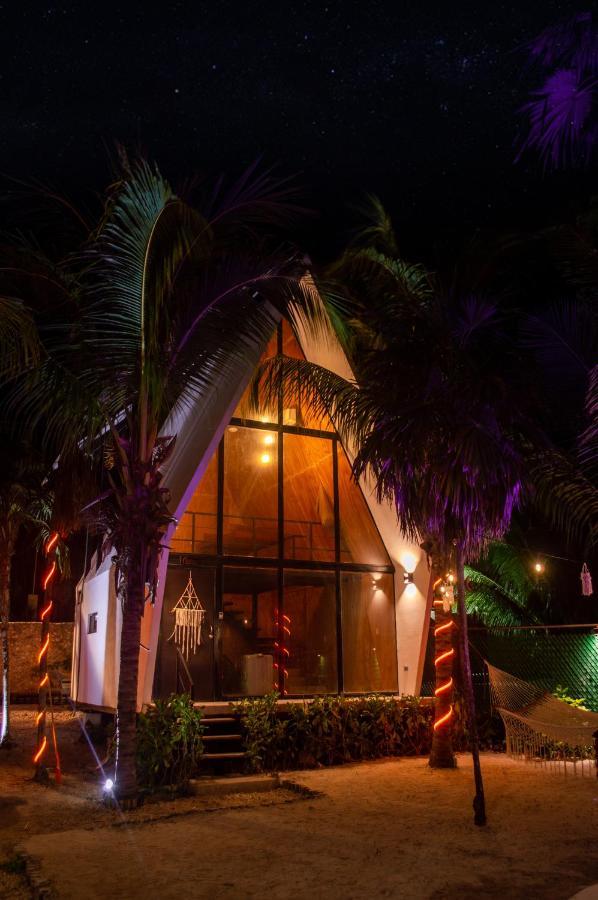 Xtambaa Cabins & Spa Only Adults El Cuyo Exterior photo