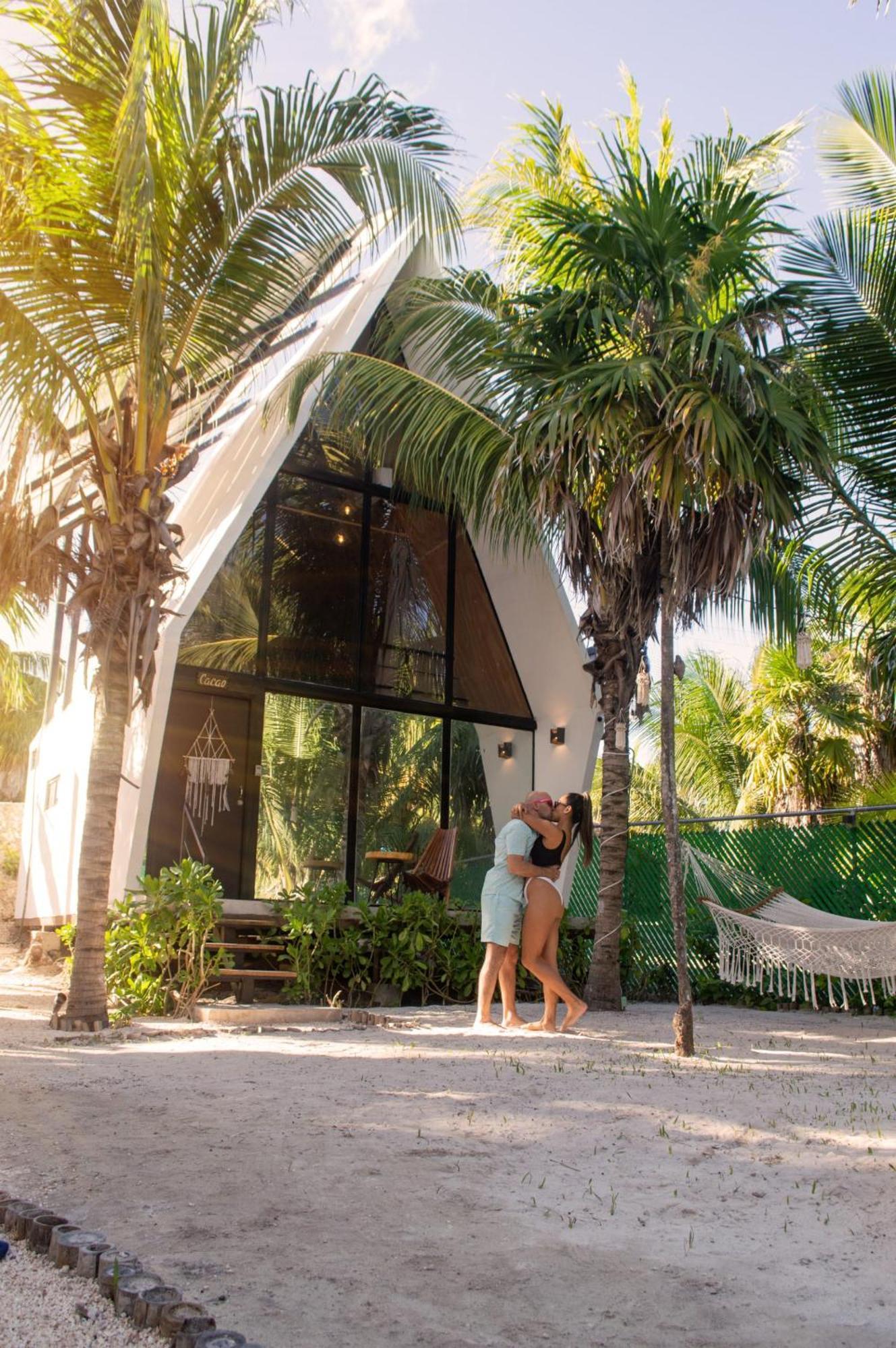 Xtambaa Cabins & Spa Only Adults El Cuyo Exterior photo